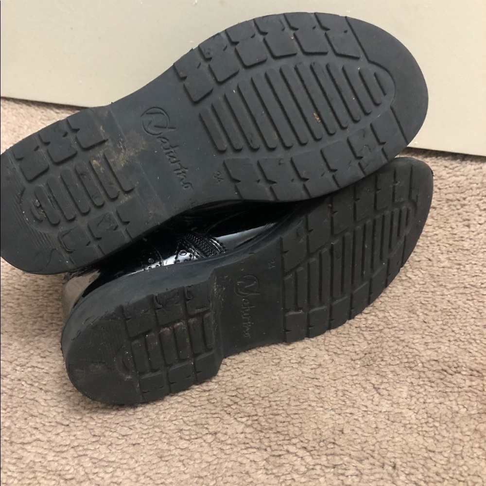 Girls boots